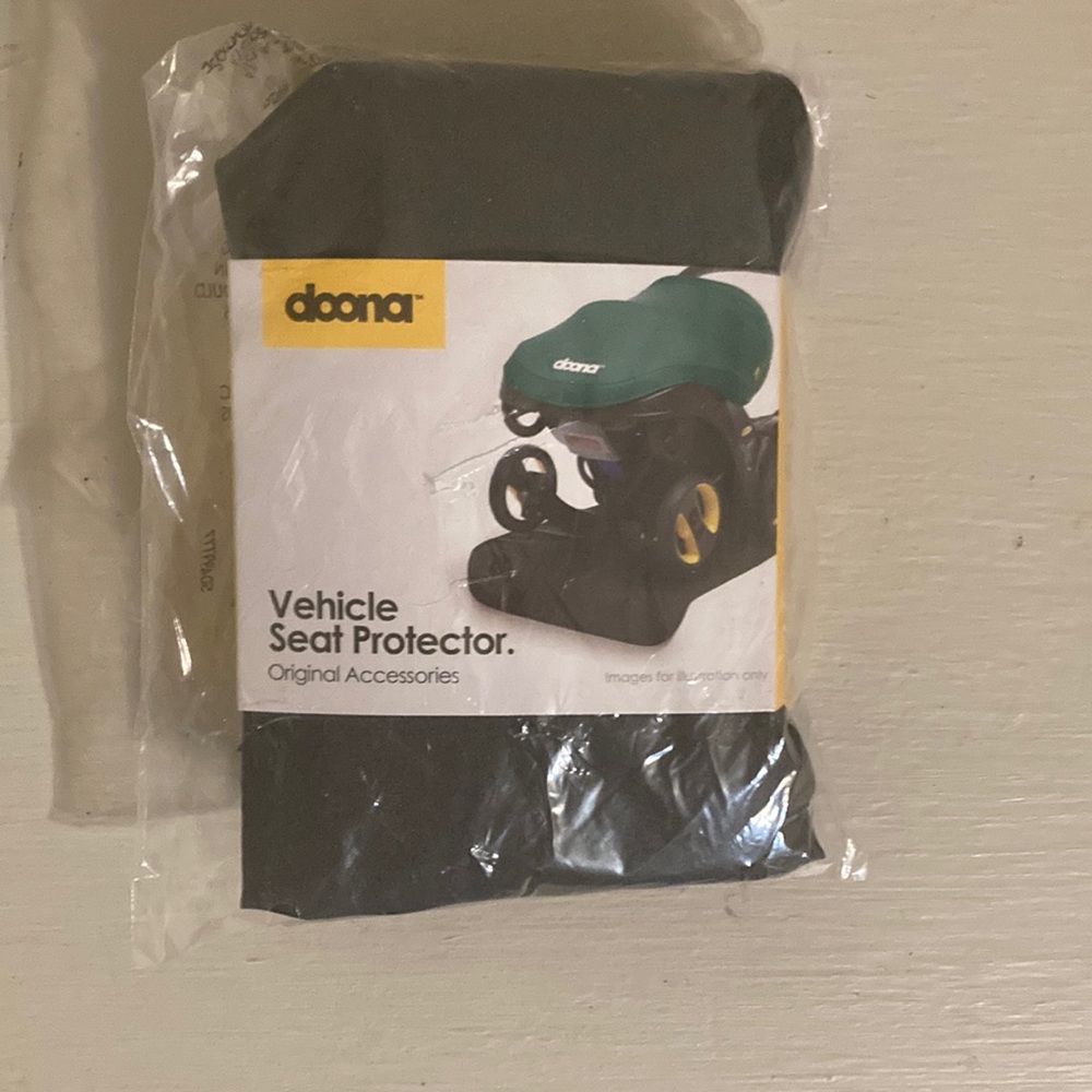 Doona Seat Protector